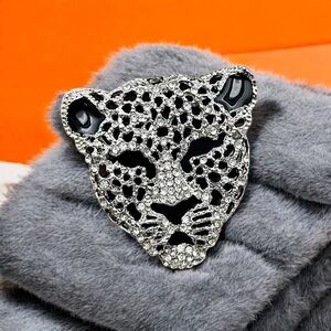 Rhinestone pin black accents brand new